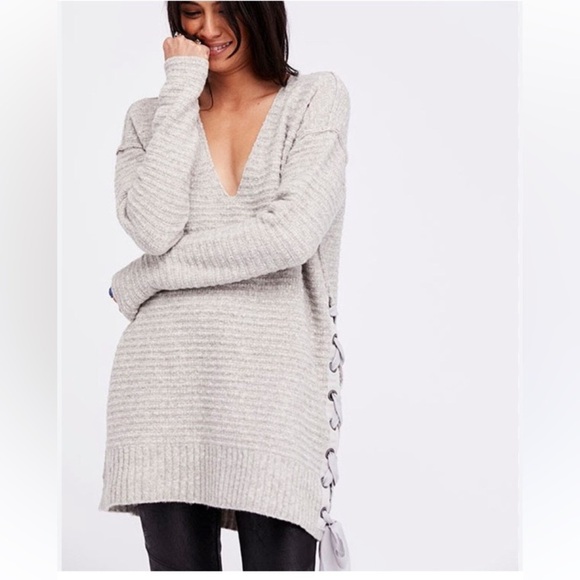 Free People Small Heart It Gray Lace Up Oversized Sweater Dress V Neck - Picture 2 of 10